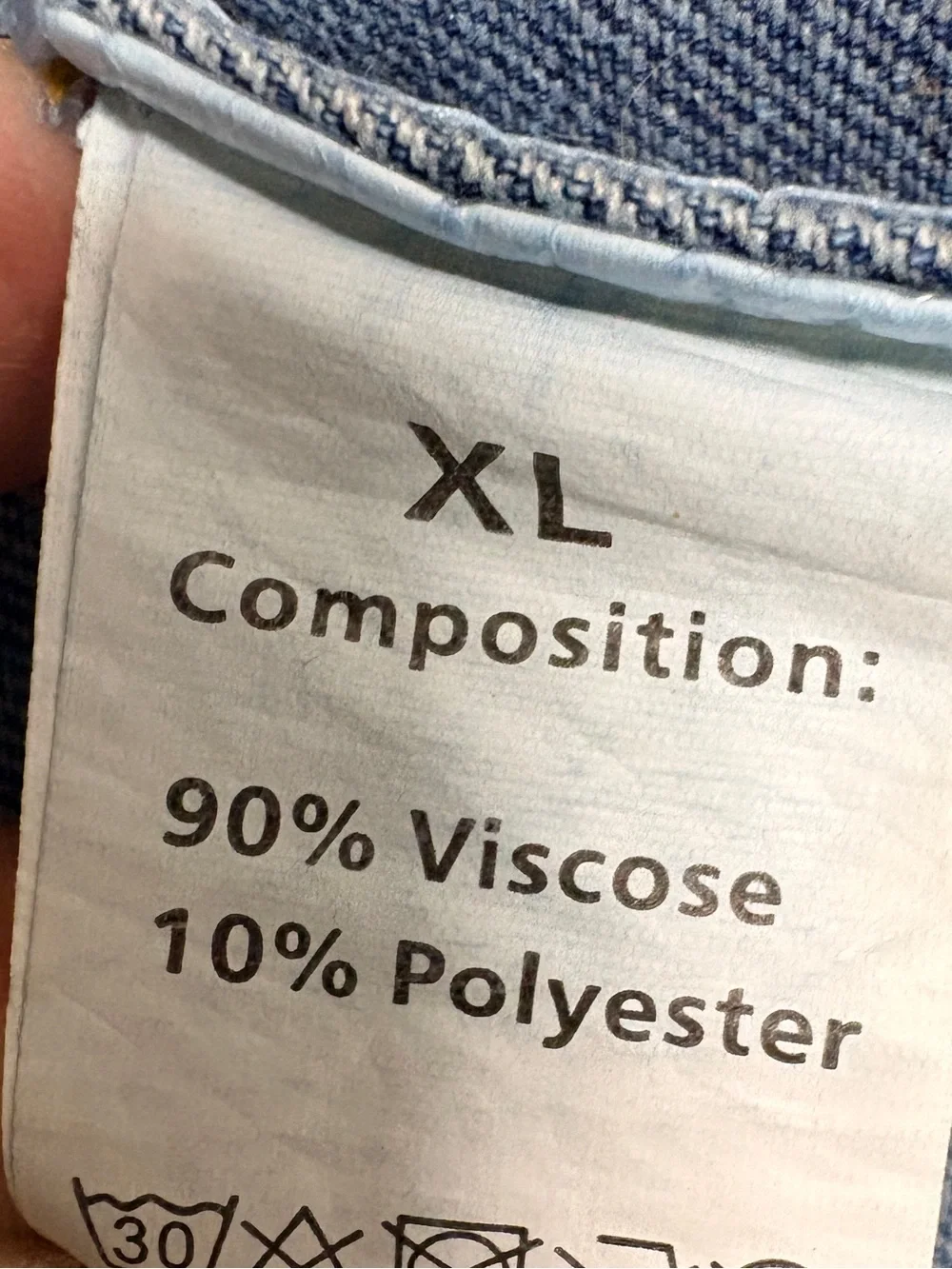 Cap sleeve Jean jacket with side snaps. - Picture 5 of 6